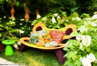1600x1069px Beautiful Looking Garden Chair In Bold Colours Picture in Chair