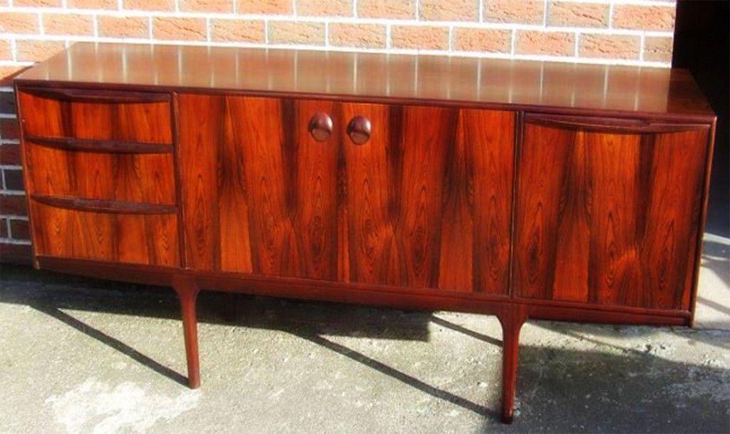 Beautiful Mahogany Side Table With Sides And Doors in Table