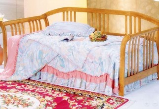 1600x982px Slats Frame Daybed With Floral Frilly Duvet Picture in Bedroom