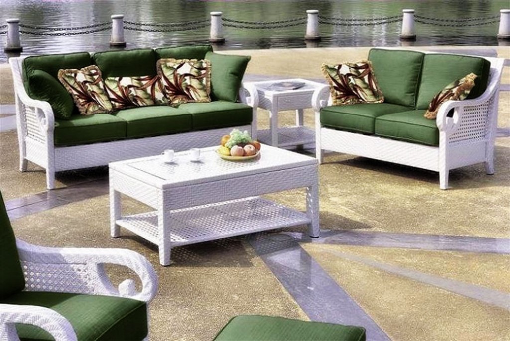Striking White Green Rattan Sofa Set With Coffee Table in Table