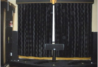 1148x864px Black Velvet Curtains Picture in Curtain