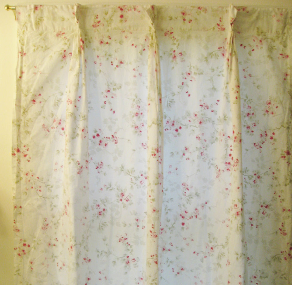 Simply Shabby Chic Curtains in Curtain