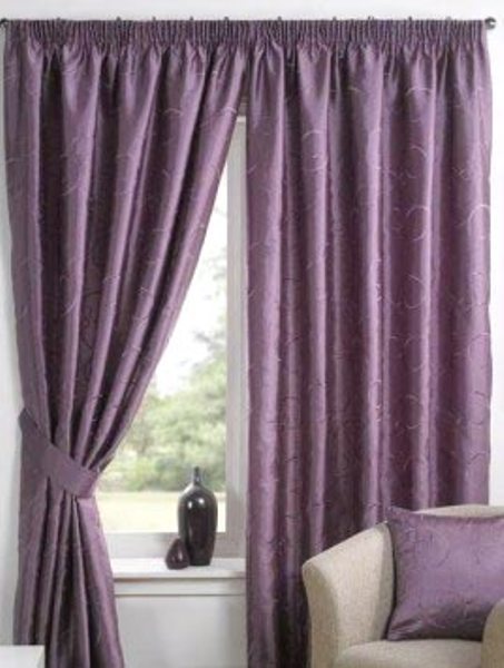 Trendy Curtains in Curtain