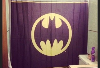 640x640px Batman Shower Curtain Picture in Curtain
