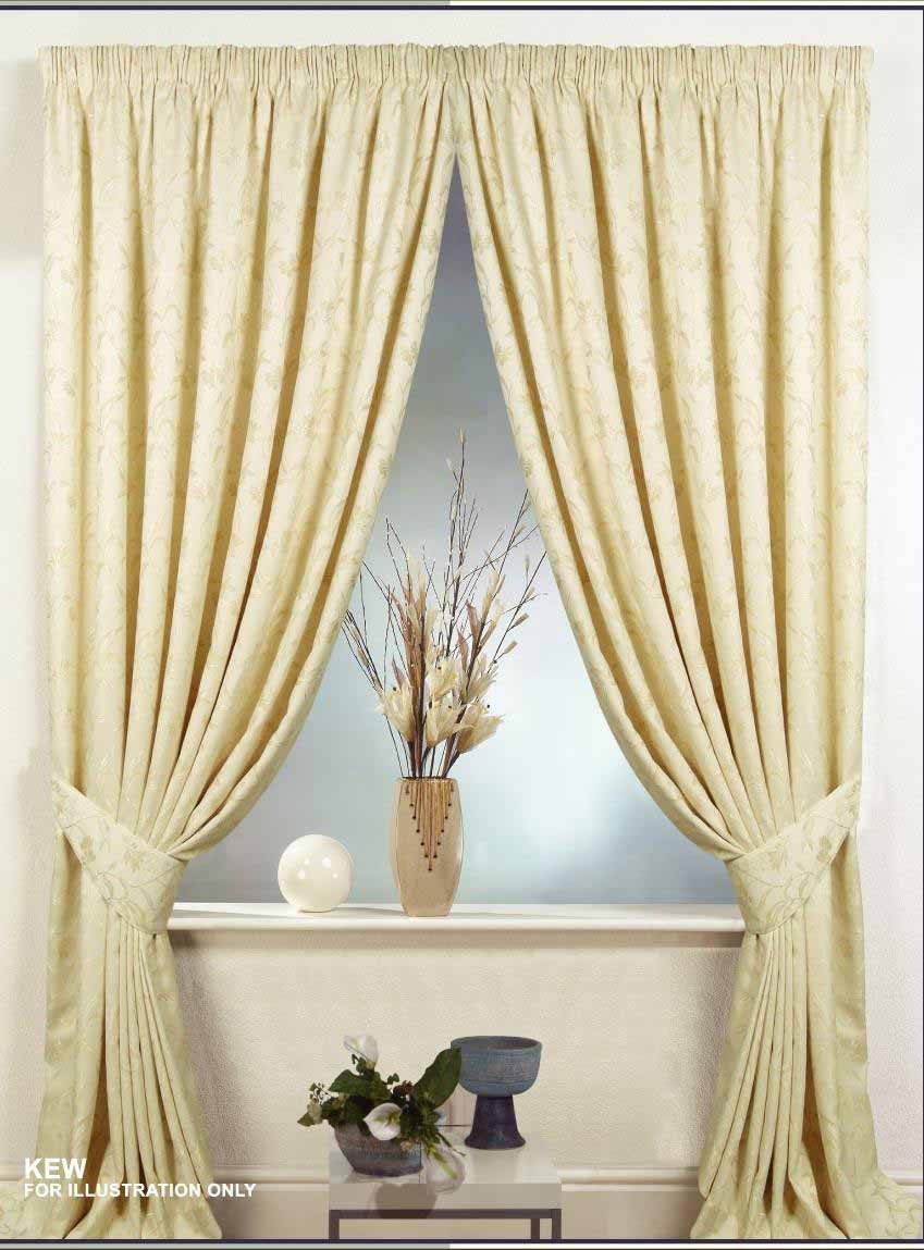 Curtains Design in Curtain