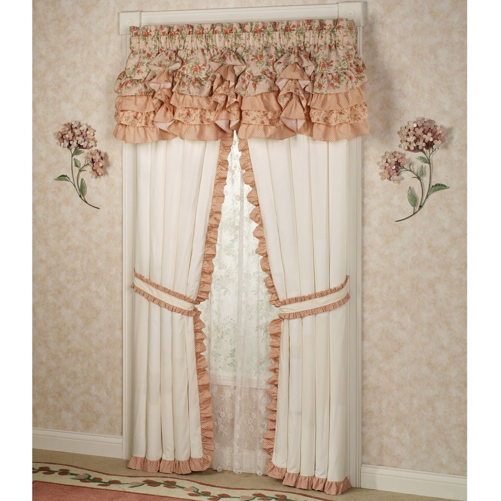 Ruffle Curtain in Curtain