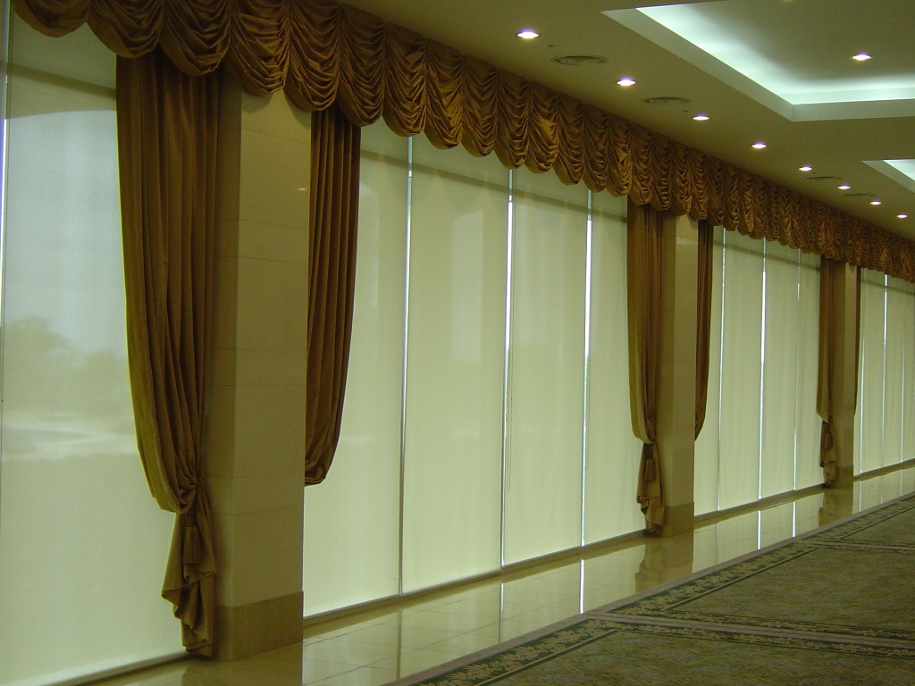 Automatic Curtains in Curtain