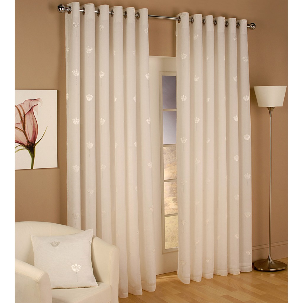 Curtains in Curtain
