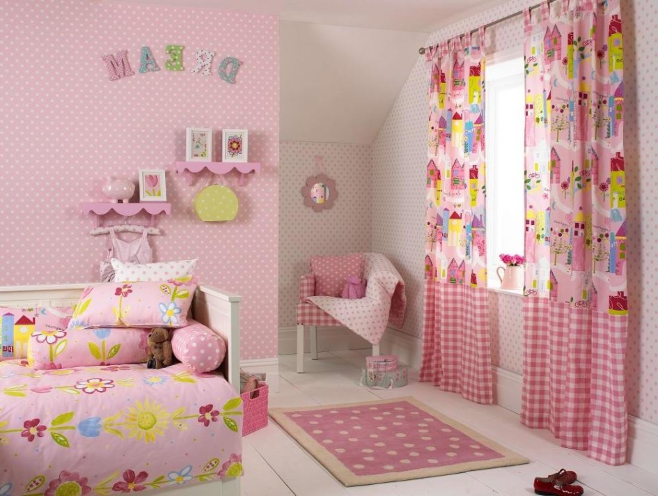Kids Bedroom Curtains in Bedroom