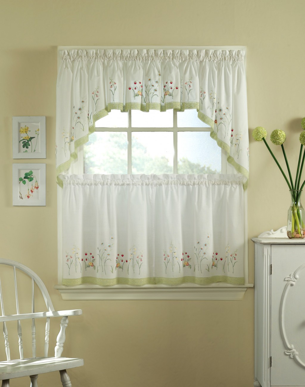 Kitchen Tier Curtains in Curtain