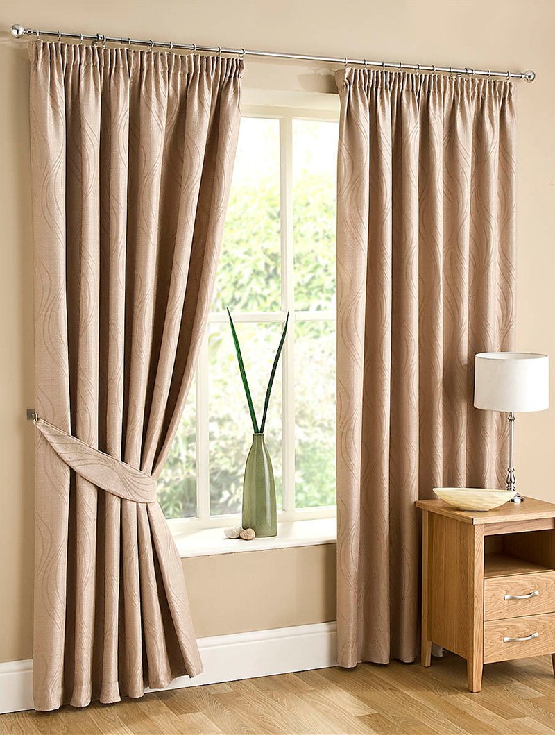 Anna Linens Curtains in Curtain