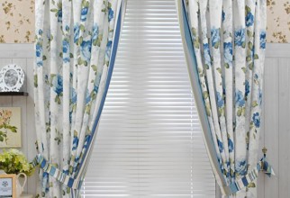 603x603px Blue Floral Curtains Picture in Curtain