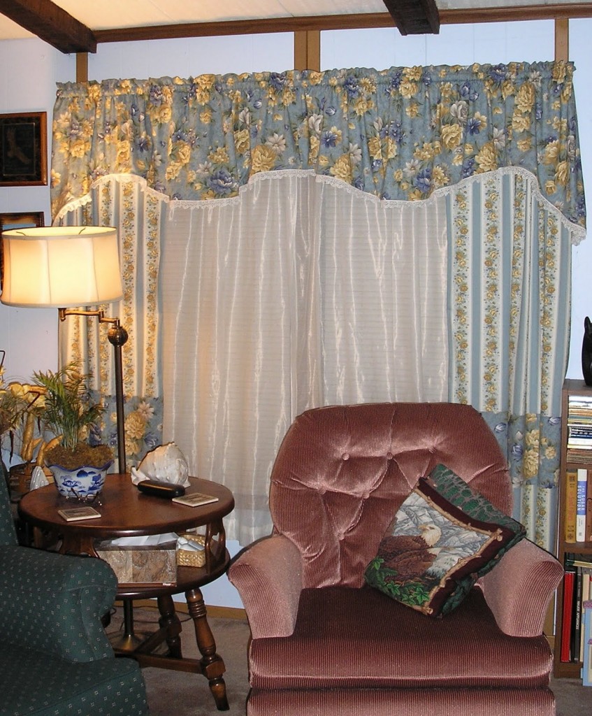 Country Curtains Furniture in Curtain
