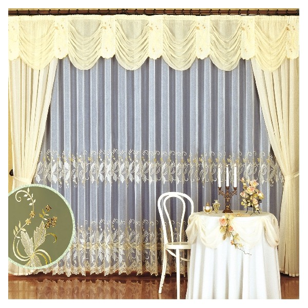 Curtain Set in Curtain