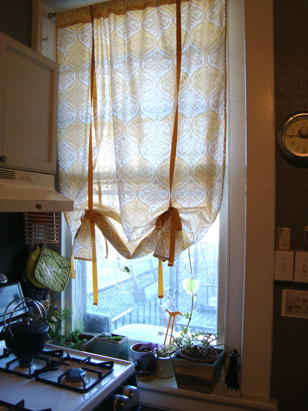 How To Make Kitchen Curtains in Curtain