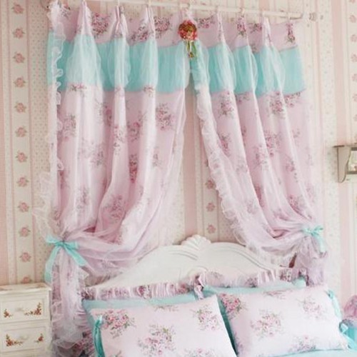 Rose Curtains in Curtain
