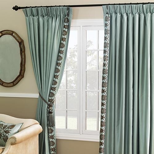 Side Panel Curtains in Curtain