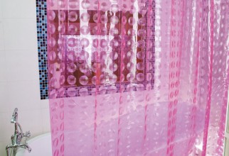 600x600px Waterproof Shower Curtain Picture in Curtain