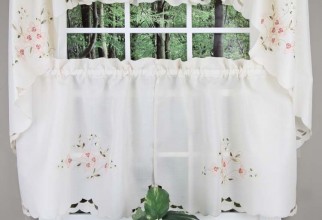750x942px Cafe Tier Curtains Picture in Curtain