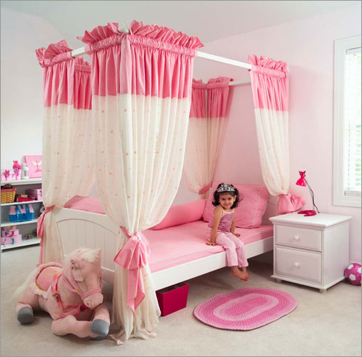 Canopy Bed Curtains For Girls in Curtain