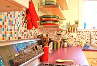 1600x969px Colorful Backsplash Picture in Kitchen