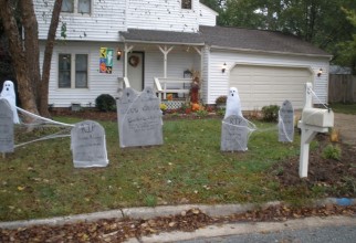 1024x768px Easy Homemade Halloween Decorations Outdoor Picture in inspiration
