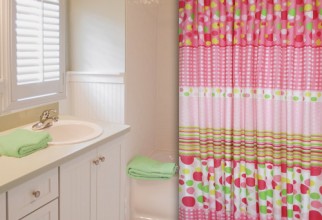 500x500px Gingham Shower Curtain Picture in Curtain