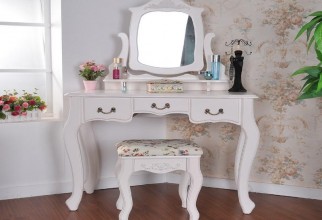 800x600px Makeup Table Ideas Picture in Table