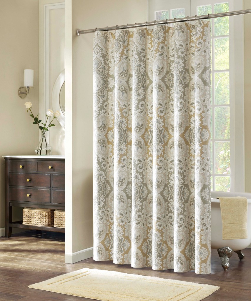 Victorian Style Curtains in Curtain