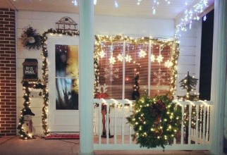 720x720px Christmas Porch Picture in inspiration
