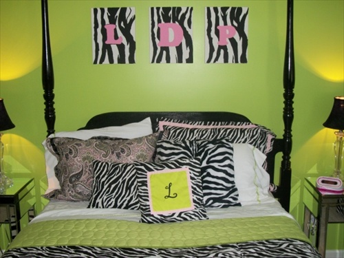 Lime Green Rooms in Bedroom